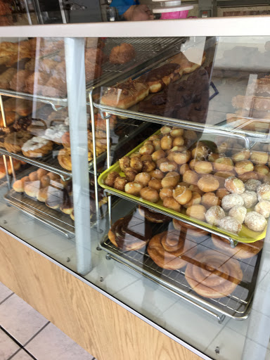 Donut Shop «Golden Donuts», reviews and photos, 4041 Governor Dr, San Diego, CA 92122, USA