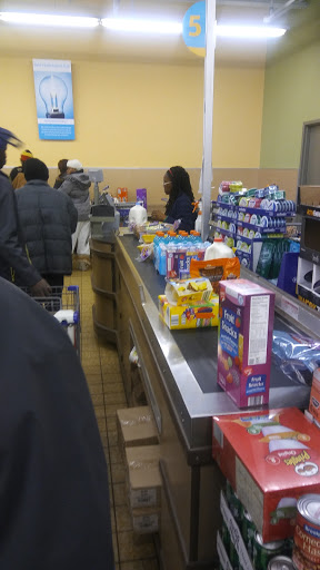 Supermarket «ALDI», reviews and photos, 3250 E Fayette St, Baltimore, MD 21224, USA