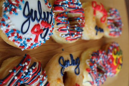 Donut Shop «Sara Donut», reviews and photos, 1301 W Glade Rd # 116, Euless, TX 76039, USA