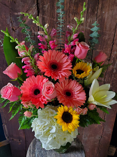 Florist «Sunshine Floral», reviews and photos, 1903 George St, La Crosse, WI 54603, USA