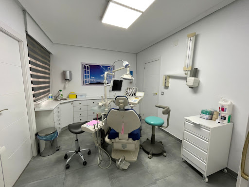 Cemadent Dr. Manuel Martos Luque en Martos, Jaén