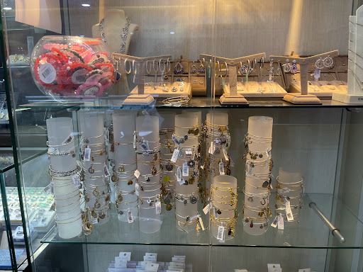 Jeweler «Malsons Jewelers», reviews and photos, 464 86th St, Brooklyn, NY 11209, USA