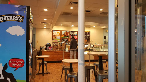 Shopping Mall «Ellsworth Place», reviews and photos, 8661 Colesville Rd, Silver Spring, MD 20910, USA