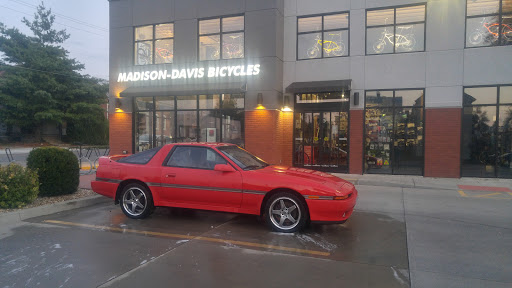 Bicycle Store «Madison & Davis Bicycle Shop», reviews and photos, 912 S 8th St, Quincy, IL 62301, USA