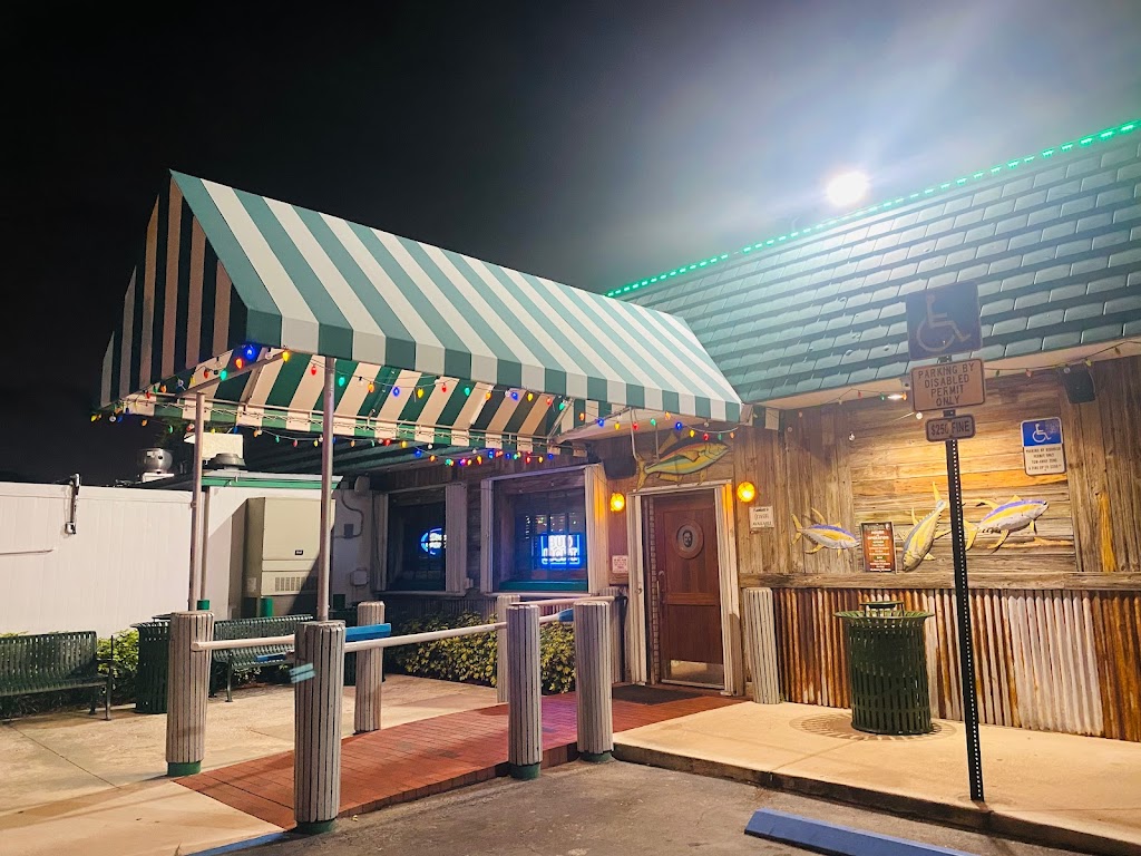 Flanigan's Seafood Bar and Grill 33312