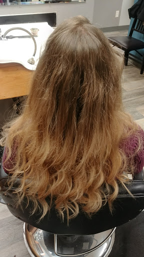 Hair Salon «Salon Wisp», reviews and photos, Salon Wisp, 4672 Commercial St SE, Salem, OR 97302, USA