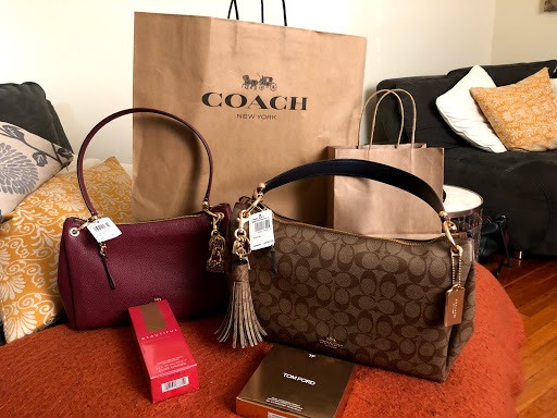 Shopping Mall «Liberty Village Outlet Marketplace», reviews and photos, 1 Church St, Flemington, NJ 08822, USA