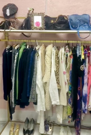 Thrift Store «OddBalls Nifty Thrift», reviews and photos, 530 NE 13th St, Fort Lauderdale, FL 33304, USA