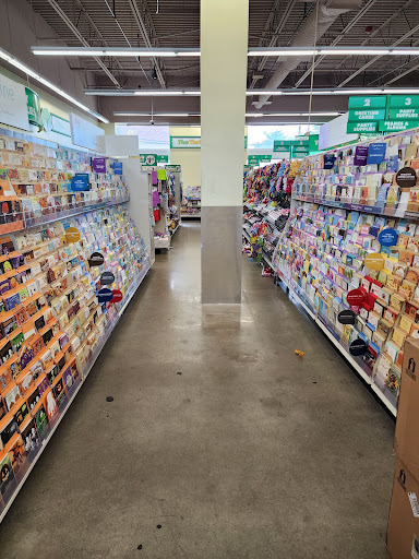 Dollar Store «Dollar Tree», reviews and photos, 806 Pelham Pkwy #4, Pelham, NY 10803, USA