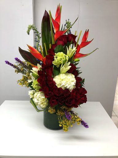 Florist «Flowers to Go Miami», reviews and photos, 7068 NW 50th St, Miami, FL 33166, USA