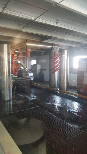 Car Detailing Service «Lafayette Car Wash And Detail Center», reviews and photos, 3319 Mt Diablo Blvd, Lafayette, CA 94549, USA