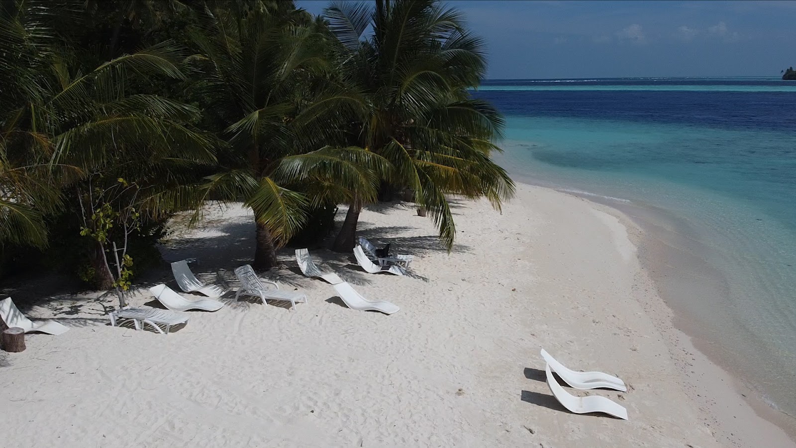 Foto von Felidhoo Beach mit beiger sand Oberfläche