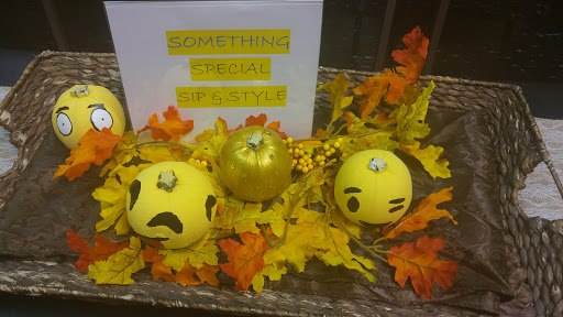 Beauty Salon «Something Special Stlying Salon», reviews and photos, 3317 Finley Rd #230, Irving, TX 75062, USA