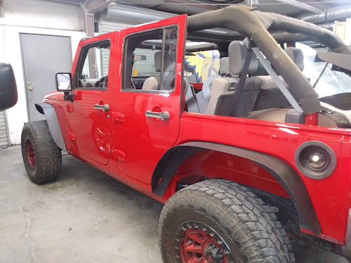 Auto Body Shop «A-1 Body Shop», reviews and photos, 601 Industrial Dr, Woodstock, GA 30189, USA