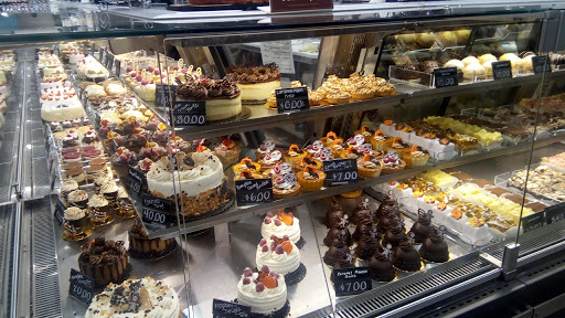 Grocery Store «Hy-Vee», reviews and photos, 1500 Central Park Commons Dr, Eagan, MN 55121, USA