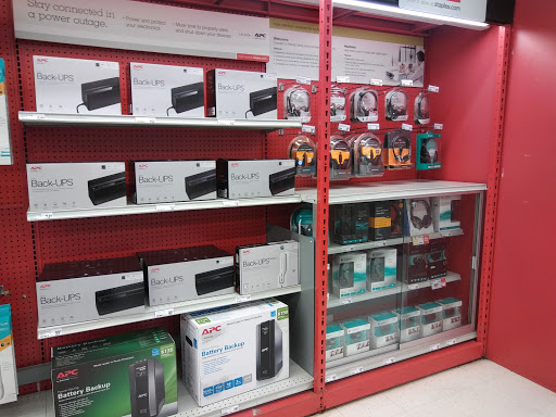 Office Supply Store «Staples», reviews and photos, 23131 Michigan Ave, Dearborn, MI 48124, USA