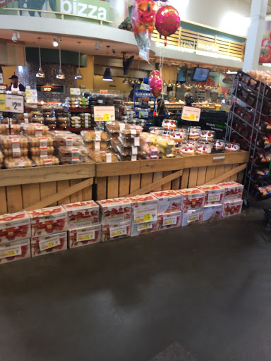 Grocery Store «The Fresh Grocer of Progress Plaza», reviews and photos, 1501 N Broad St, Philadelphia, PA 19122, USA