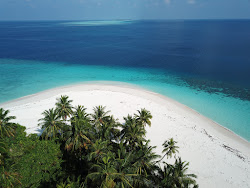 Foto von Raagondi Beach und die siedlung