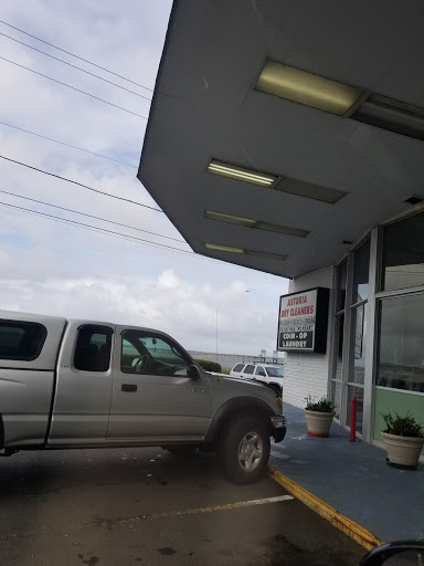 Dry Cleaner «Astoria Cleaners», reviews and photos, 823 W Marine Dr, Astoria, OR 97103, USA
