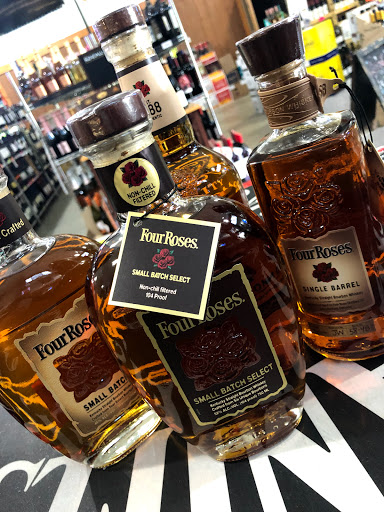 Liquor Store «Chestnut Mountain Wine and Spirits», reviews and photos, 4755 Martin Rd, Flowery Branch, GA 30542, USA