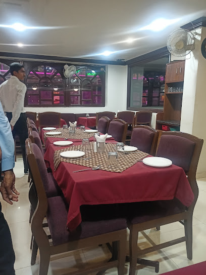 Aangan Restaurant and Cafeteria - 1 Basement, R K Center, Opp. Saffron Tower, Abbas Tyabji Rd, Fatehgunj, Vadodara, Gujarat 390002, India