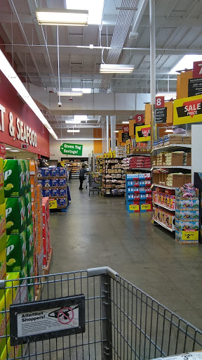 Grocery Store «Food 4 Less», reviews and photos, 4400 Slauson Ave, Maywood, CA 90270, USA