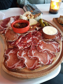 Charcuterie du Restaurant méditerranéen U Mulinu Paris - n°18