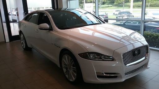 Land Rover Dealer «Jaguar Land Rover Newport Beach», reviews and photos, 1540 Jamboree Rd, Newport Beach, CA 92660, USA