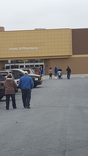 Department Store «Walmart Supercenter», reviews and photos, 2034 Lincoln Hwy E, Lancaster, PA 17602, USA