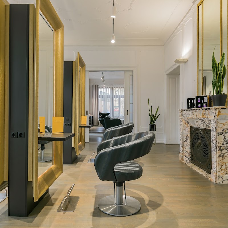 famady Beauty Friseur Wellness