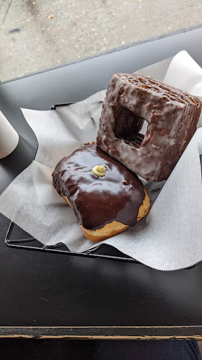 Donut Shop «Legendary Doughnuts», reviews and photos, 2602 6th Ave, Tacoma, WA 98406, USA