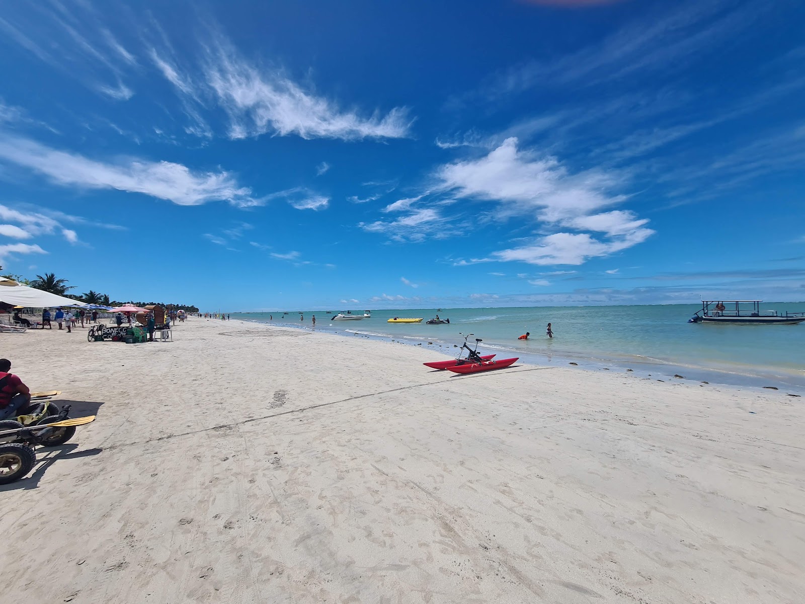 Foto di Praia de Antunes con una superficie del sabbia beige