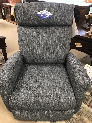 Furniture Store «Edwards Furniture», reviews and photos, 800 W Central Ave, Springboro, OH 45066, USA