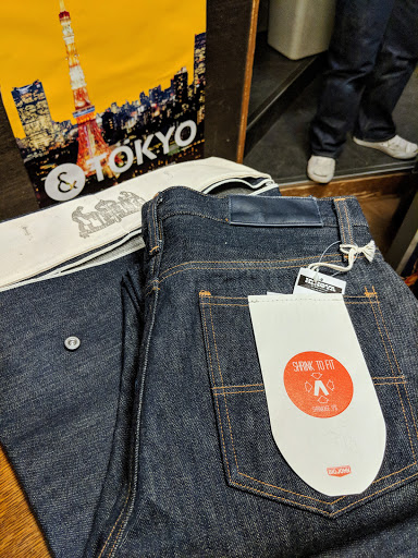 Stores to buy jeans Tokyo