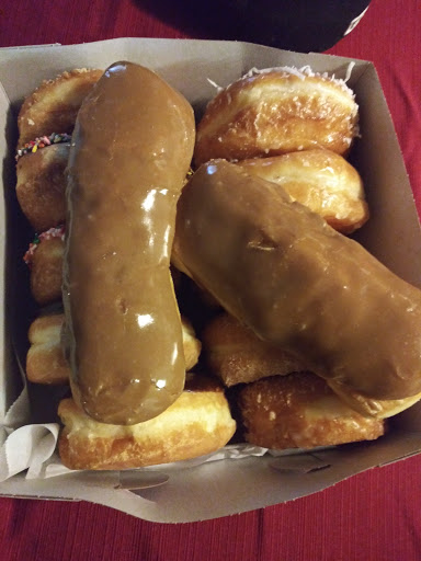 Donut Shop «Freshh Donuts», reviews and photos, 1150 Riverside Ave, Rialto, CA 92376, USA