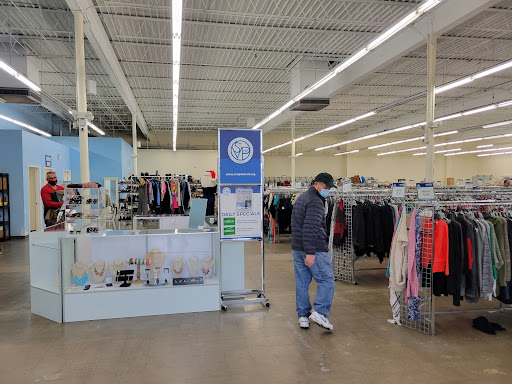 Thrift Store «St. Vincent de Paul Thrift Store», reviews and photos, 28720 Stephenson Hwy, Madison Heights, MI 48071, USA