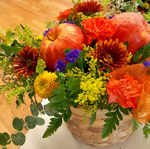 Florist «The Petal Pusher Floral Design», reviews and photos, 6 Elizabeth St, Derby, CT 06418, USA