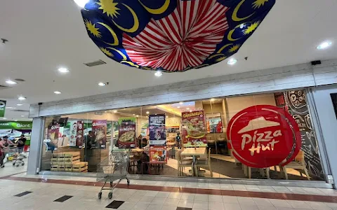 Pizza Hut Restaurant Giant Bayan Baru image