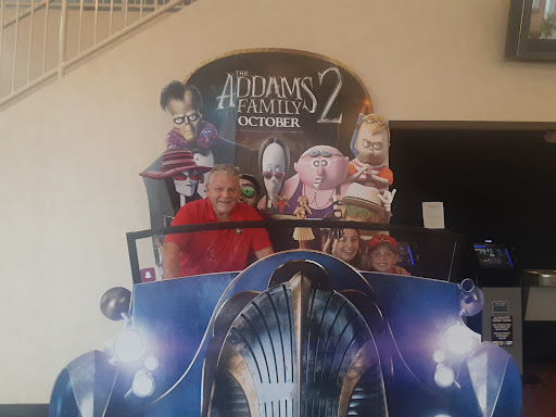 Movie Theater «Houston Lakes Stadium Cinemas 12», reviews and photos, 1121 GA-96, Warner Robins, GA 31099, USA