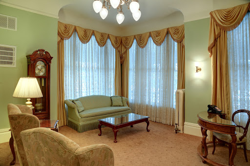 Funeral Home «Reynolds-Jonkhoff Funeral Home», reviews and photos, 305 6th St, Traverse City, MI 49684, USA