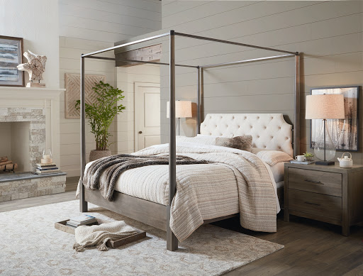 Furniture Store «Bassett Home Furnishings», reviews and photos, 5951 S 180th St, Tukwila, WA 98188, USA