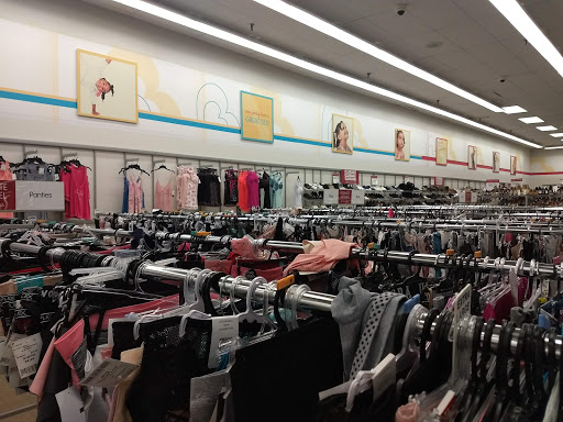 Clothing Store «Burlington Coat Factory», reviews and photos, 5766 Buford Hwy NE, Doraville, GA 30340, USA