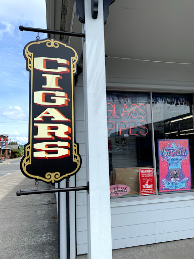 Tobacco Shop «Herb-N-Legend Smoke Shop», reviews and photos, 511 Pacific Ave, Long Beach, WA 98631, USA