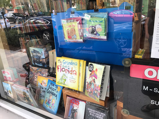 Book Store «Barrel of Books and Games», reviews and photos, 128 W 4th Ave, Mt Dora, FL 32757, USA