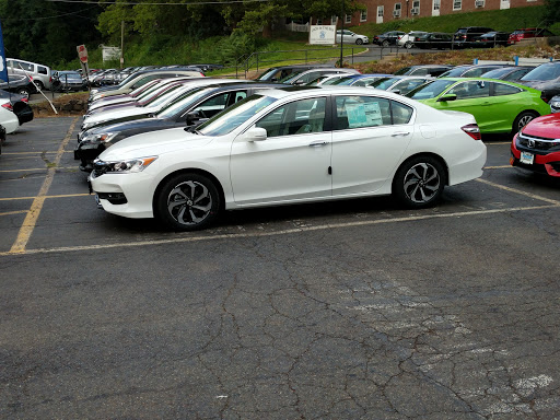 Honda Dealer «Honda of Tenafly», reviews and photos, 28 County Rd, Tenafly, NJ 07670, USA