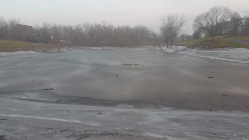 Park «Leo Leathers Park», reviews and photos, Buckingham Rd & Manor Ln, Mundelein, IL 60060, USA