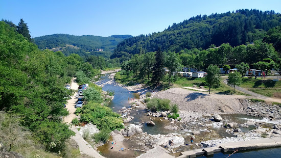 Plan D'eau De Chambaud Beach