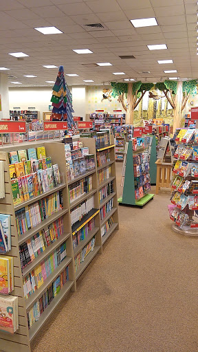 Book Store «Barnes & Noble», reviews and photos, 6646 Loisdale Rd, Springfield, VA 22150, USA
