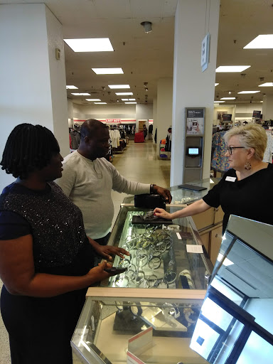 Shopping Mall «Roosevelt Mall», reviews and photos, 2339 Cottman Ave #1, Philadelphia, PA 19149, USA