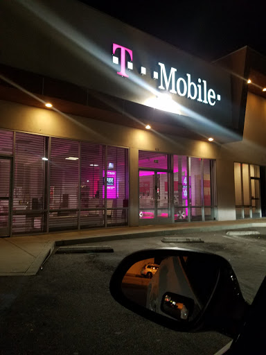 Cell Phone Store «T-Mobile», reviews and photos, 422 S Gaffey St, San Pedro, CA 90731, USA
